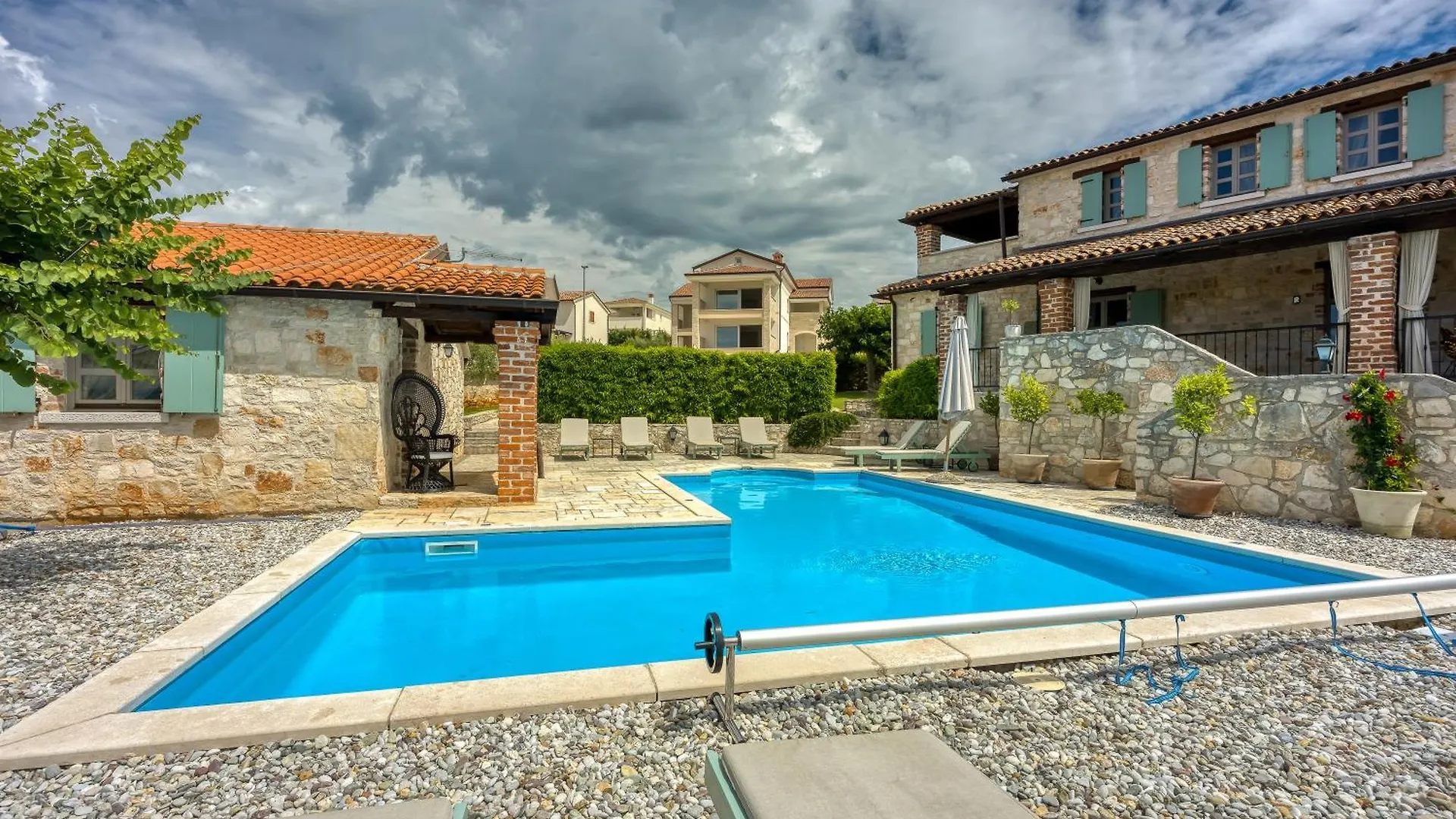 Villa Vila Amyra With Pool - Happy Rentals Sveti Lovrec Pazenaticki Croatia