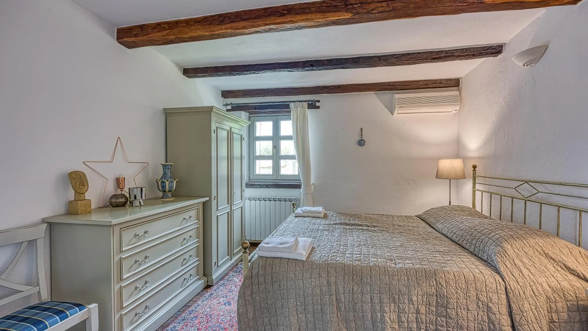 Vila Amyra With Pool - Happy Rentals Sveti Lovrec Pazenaticki
