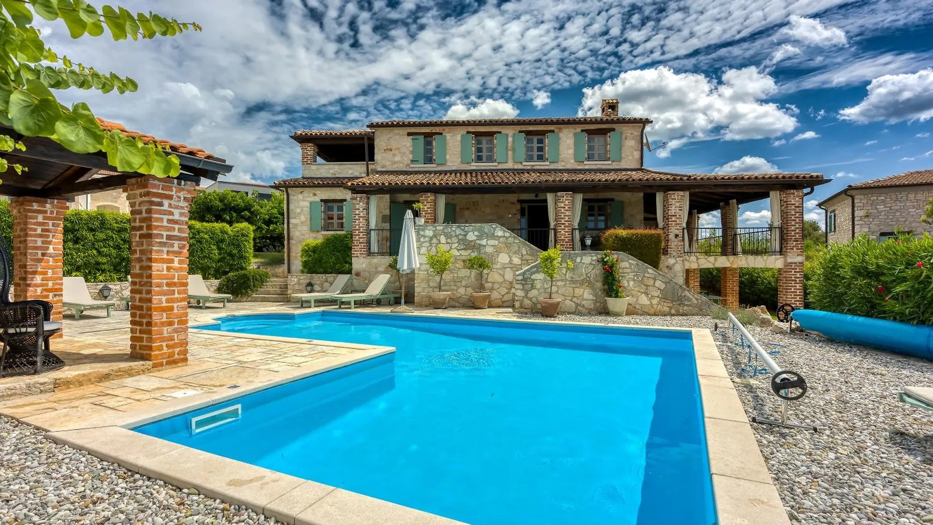 Vila Amyra With Pool - Happy Rentals contacts